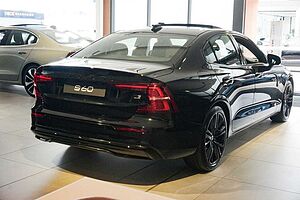 Volvo  S60 Recharge Black Edition Ultimate, T8 eAWD Plug-in hybrid, Electric/Petrol
