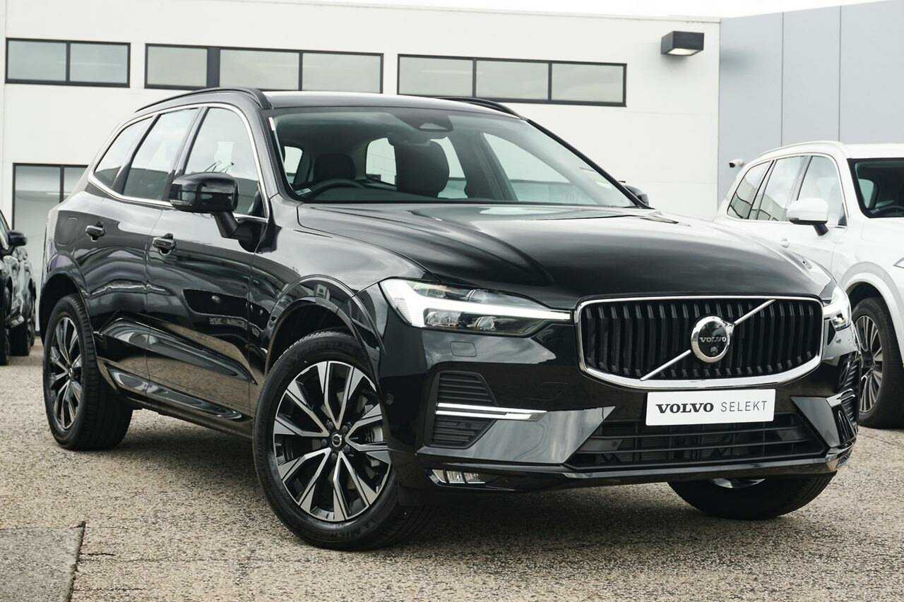 Volvo  XC60 Plus, B5 Mild Hybrid, Petrol