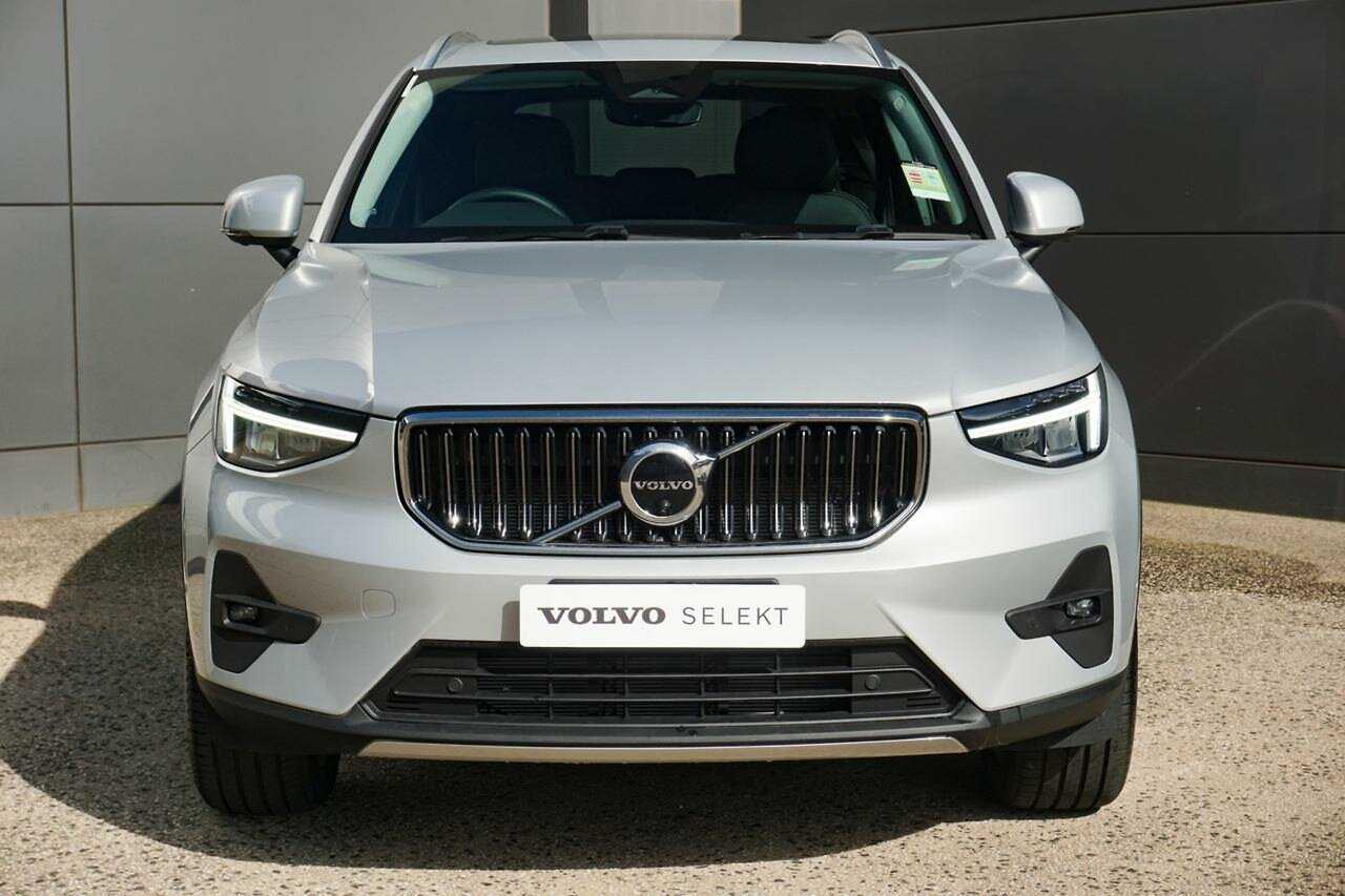 Volvo  XC40 Ultimate, B4 Mild Hybrid, Petrol, Bright