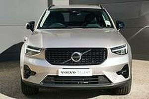 Volvo  XC40 Ultimate, B5 Mild Hybrid, Petrol, Dark