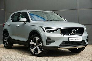 Volvo  XC40 Plus, B4 Mild hybrid, Petrol