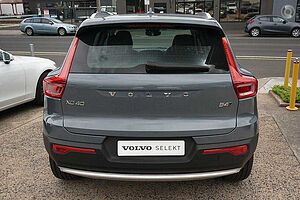 Volvo  XC40 Ultimate, B4 AWD Mild hybrid, Petrol, Bright